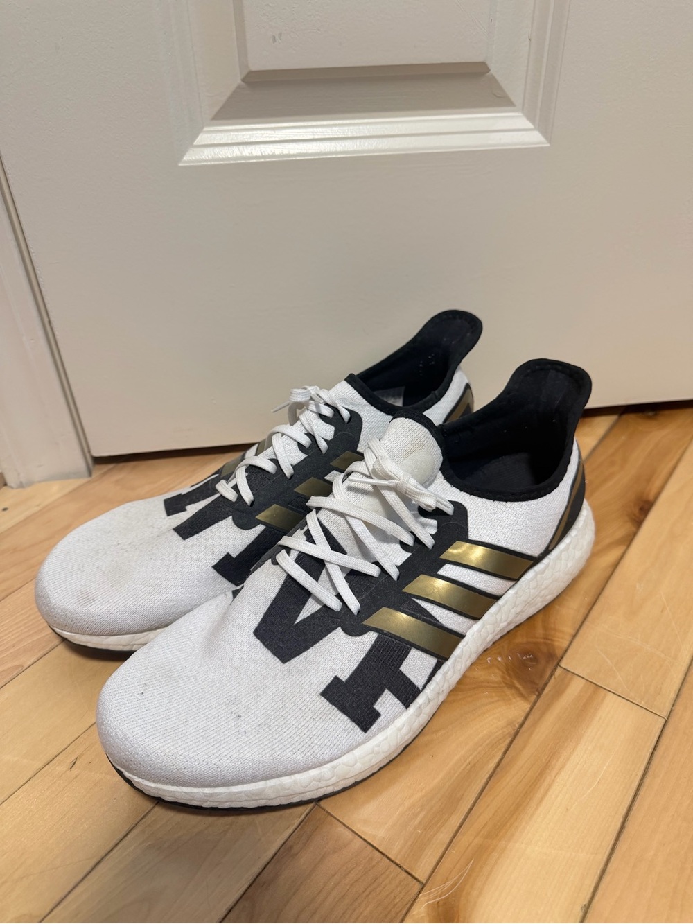 Adidas am4 Shwotime Mahomes men’s shoes size 11